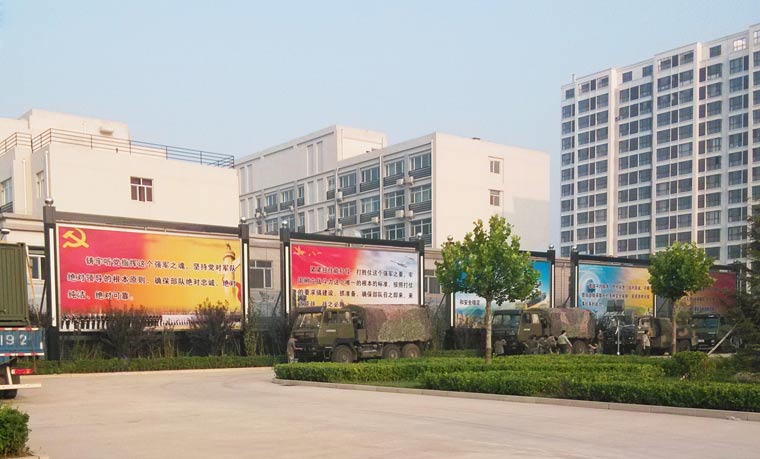 大型戶外燈箱設計